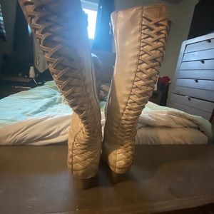 EUC Torrid Knee high boots - size 10 wide width